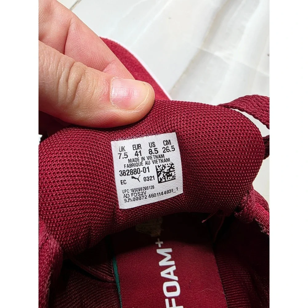 Puma Smash v2 Burgundy Suede Low Top Sneakers Mens‎ 8.5 382880-01 Maroon White